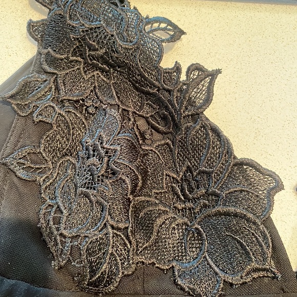 House of CB black dress - Picture 5 of 7